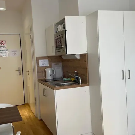 Myroom Business Naehe Messe ميونيخ